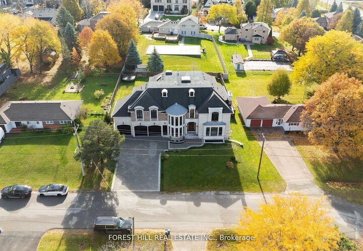 39 Patricia Drive E — photo 1