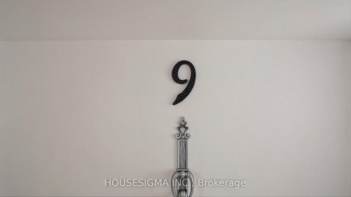 Property Photo: 824 Brant Street 9 ON L7R 2J5