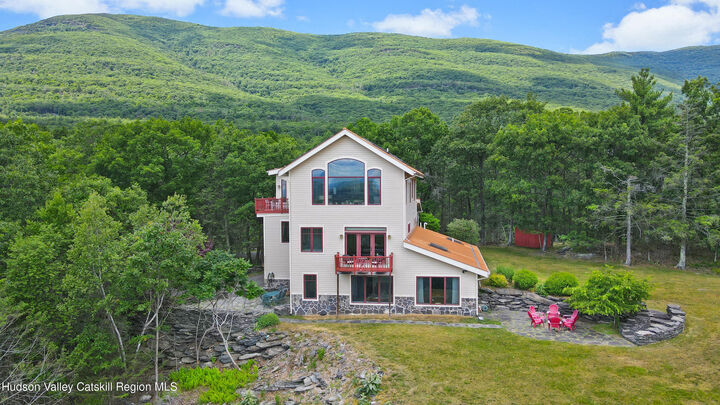 Property Photo:  21 Ori'S View  NY 12477 
