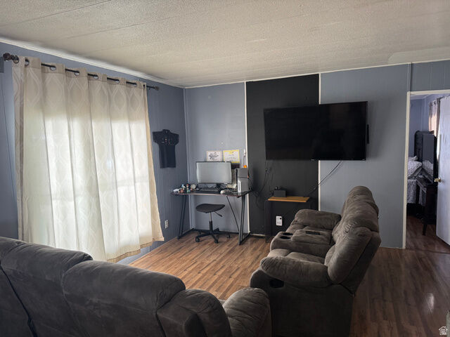 Property Photo: 257 E Guenevere St N 211 UT 84054