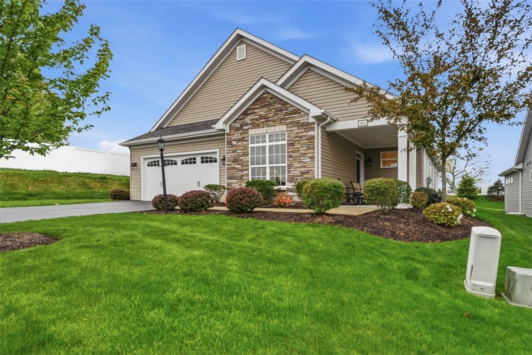 Property Photo:  401 Northview Dr  PA 16037 