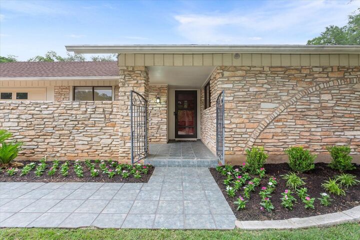 Property Photo:  2605 Gabriel View Drive  TX 78628 