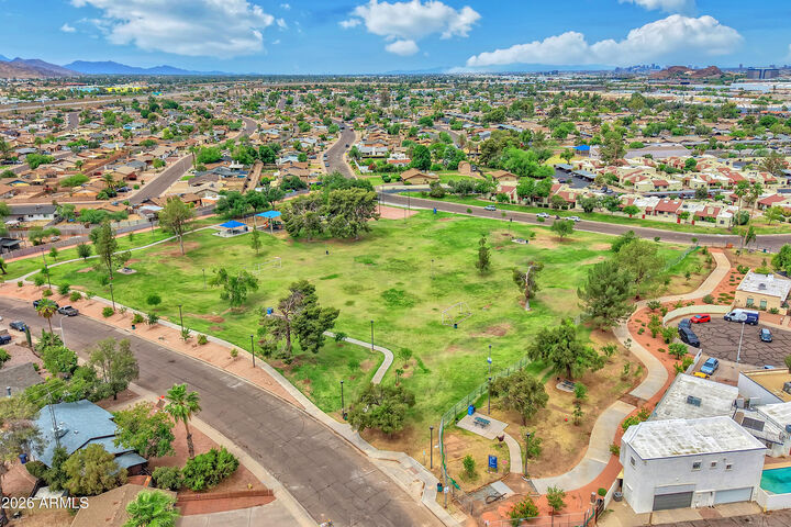 Property Photo:  3909 S Roosevelt Street  AZ 85282 