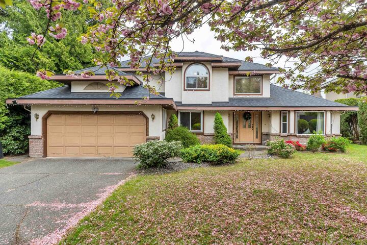 10528 168A Street — photo 1