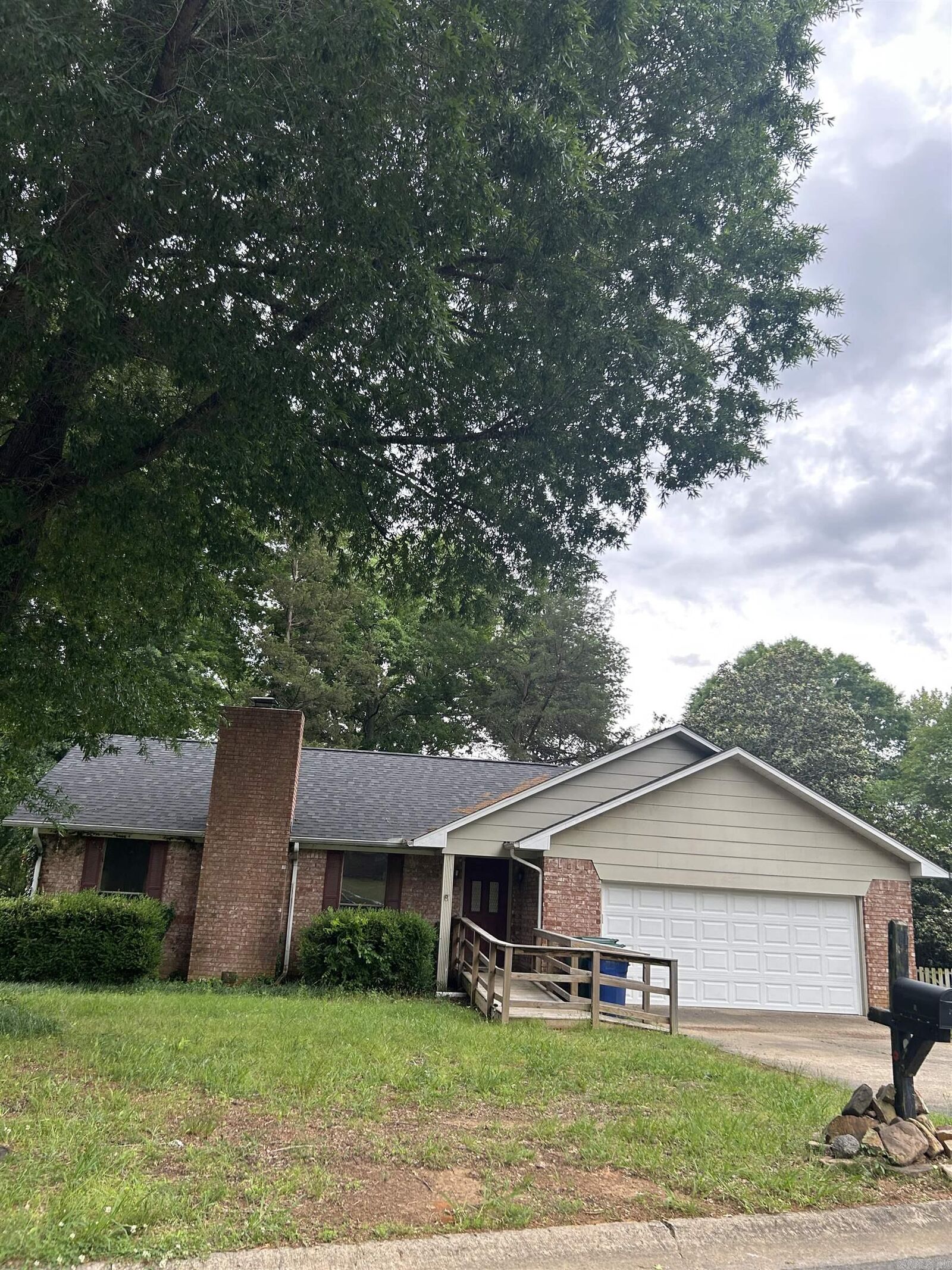 Property Photo:  11 Kensington Drive  AR 72034 