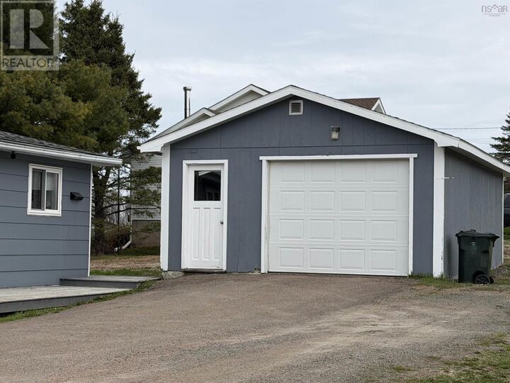 Property Photo:  152 Willow Street  NS B4H 3W5 