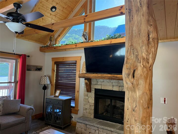 Property Photo: 589 Panoramic Loop NC 28751