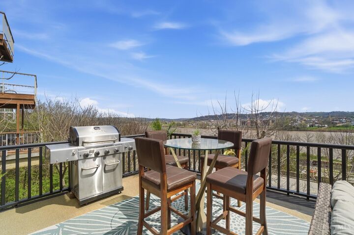 Property Photo: 1221 Martin Drive OH 45202