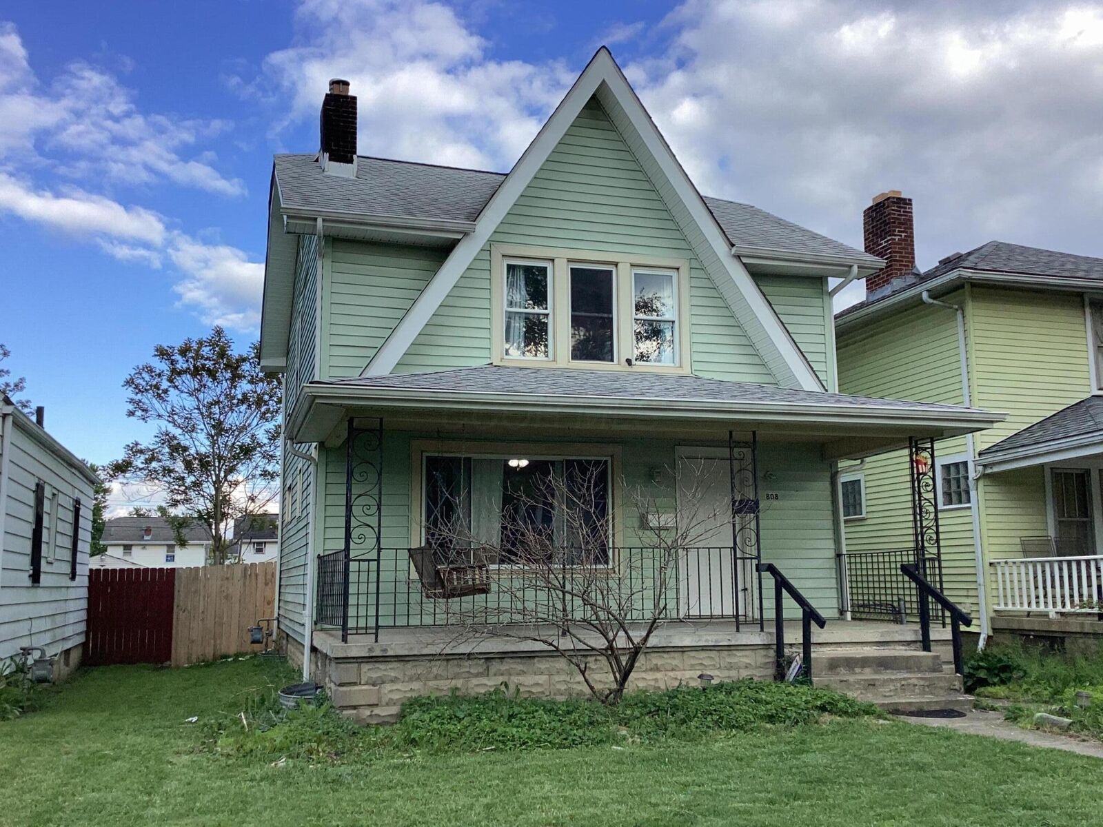 Property Photo:  808 S Burgess Avenue  OH 43204 