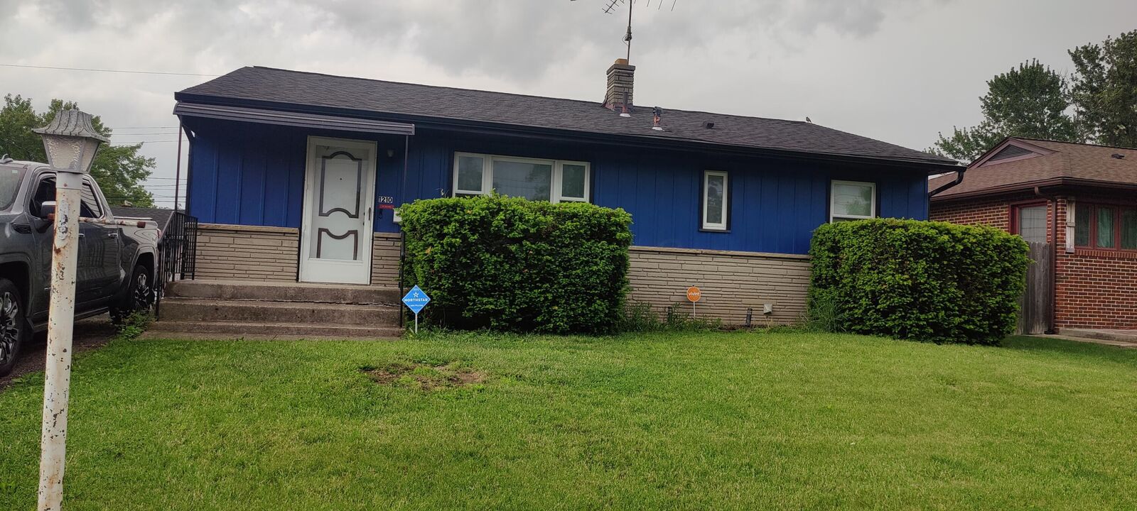 Property Photo:  1210 Carolwood Avenue  OH 43227 