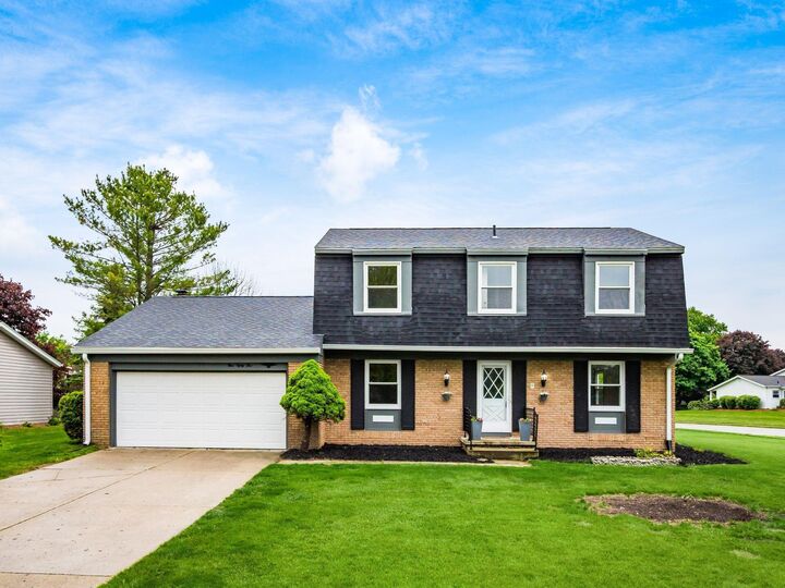 Property Photo:  985 Amboise Drive  OH 43302 
