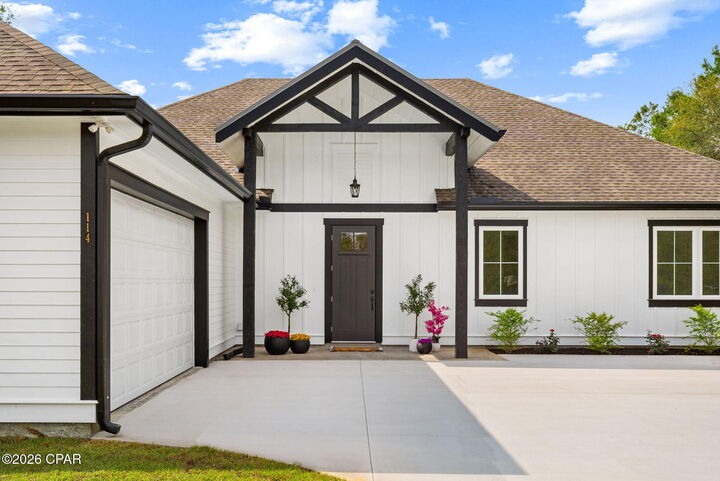 Property Photo:  114 Lake Merial Trail  FL 32409 