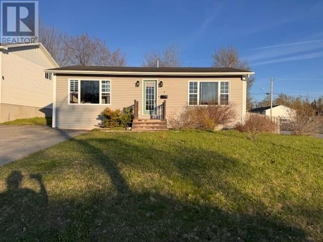 Property Photo:  2 Heath Crescent  NL A1V 1R1 