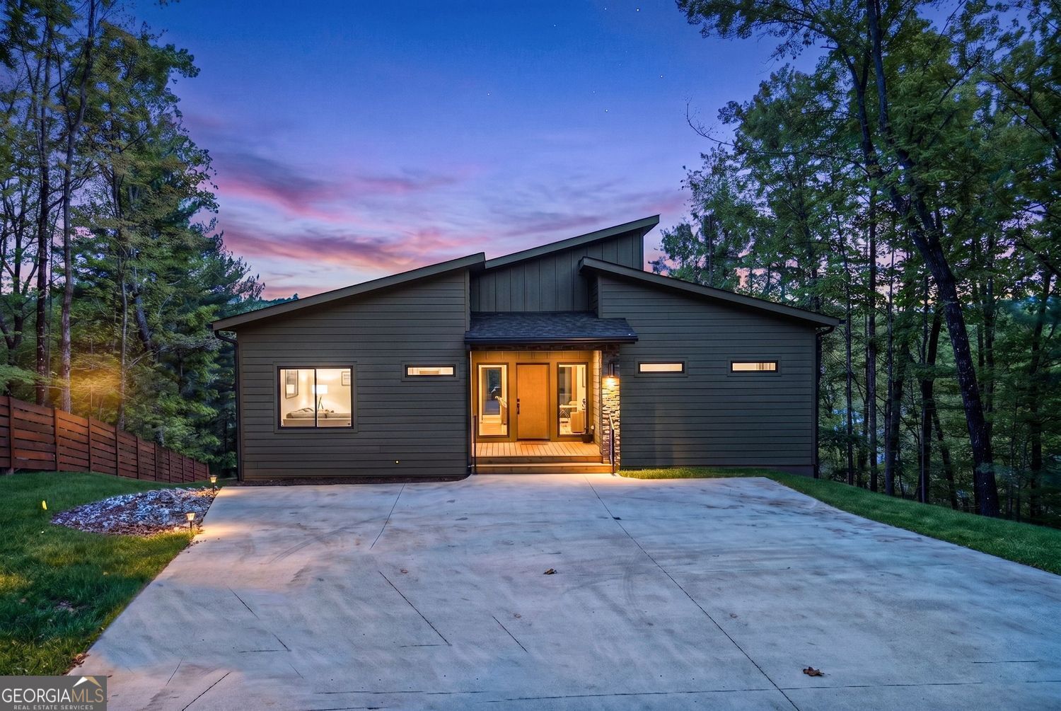 Property Photo:  11 Falcon Drive  GA 30512 