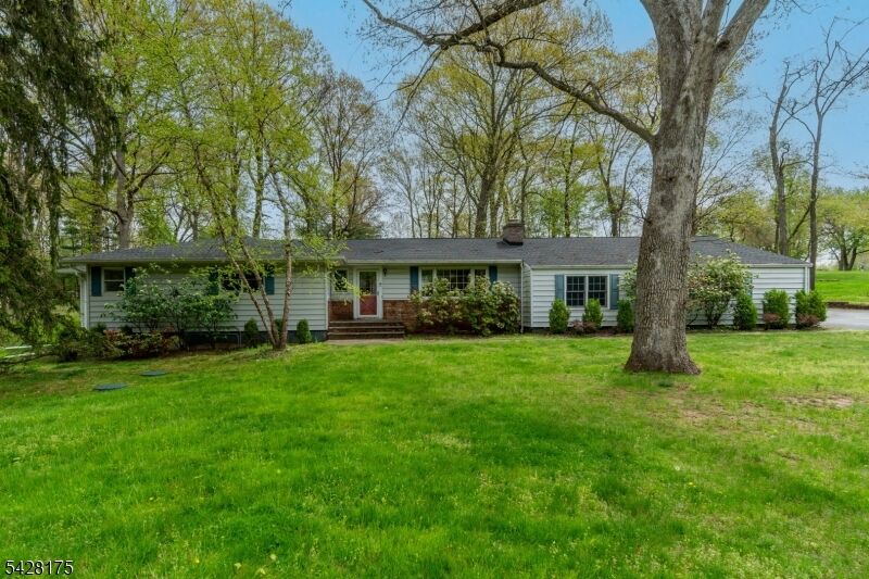 Property Photo:  19 Floral Rd  NJ 08822 