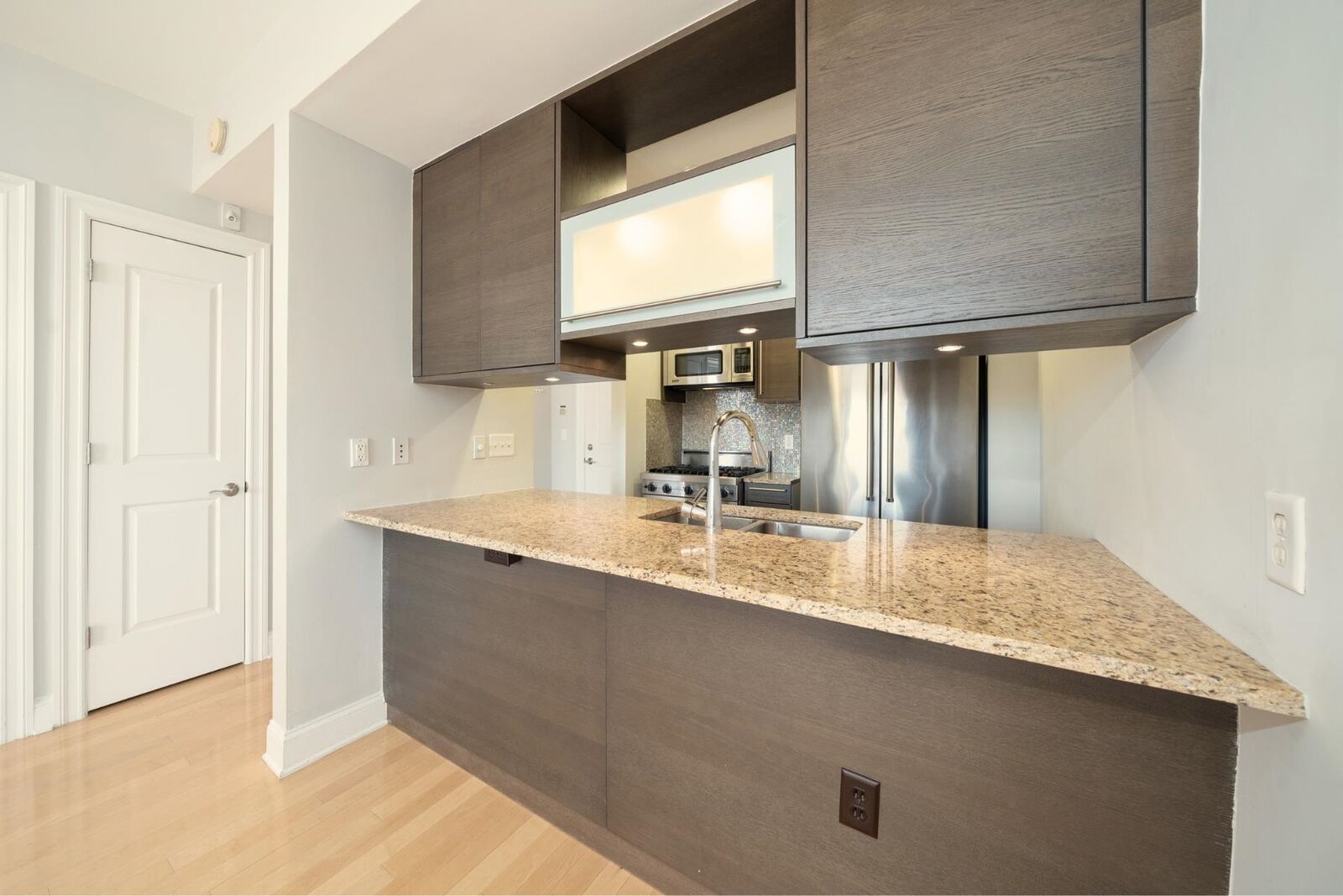 Property Photo:  10 Regent St 704  NJ 07302 