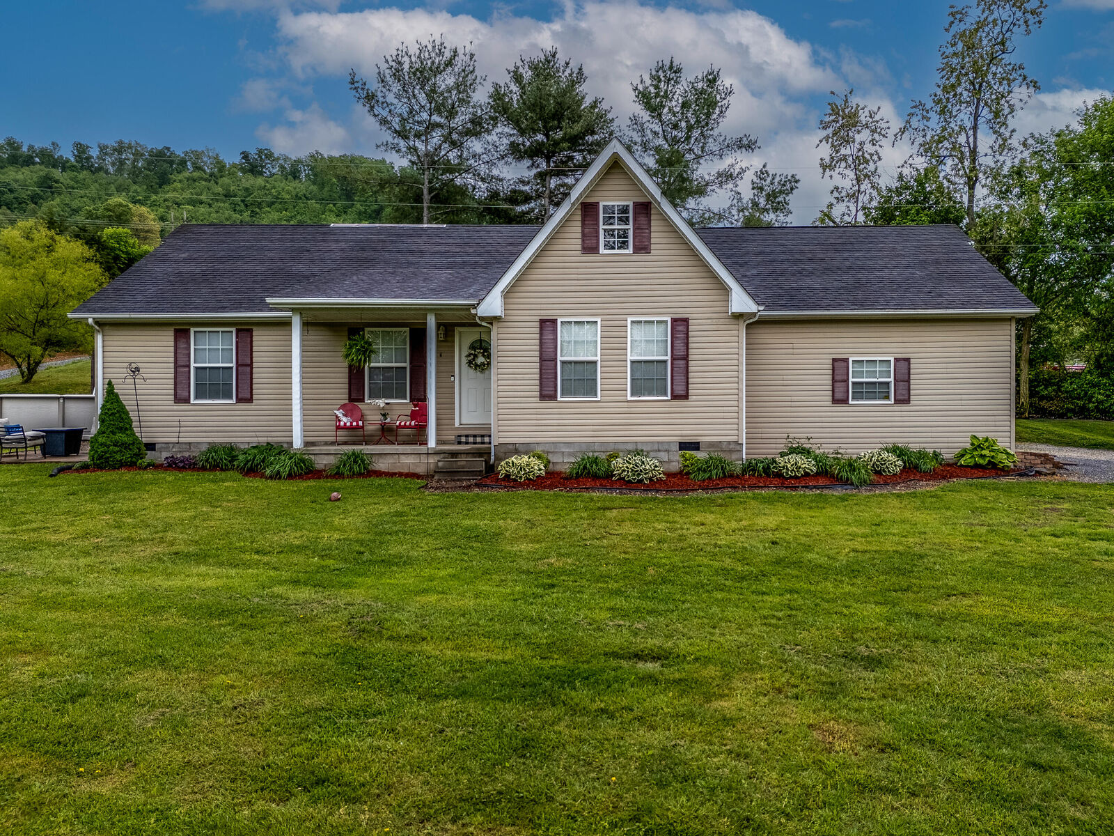 Property Photo:  80 Farris Branch Road  KY 41093 