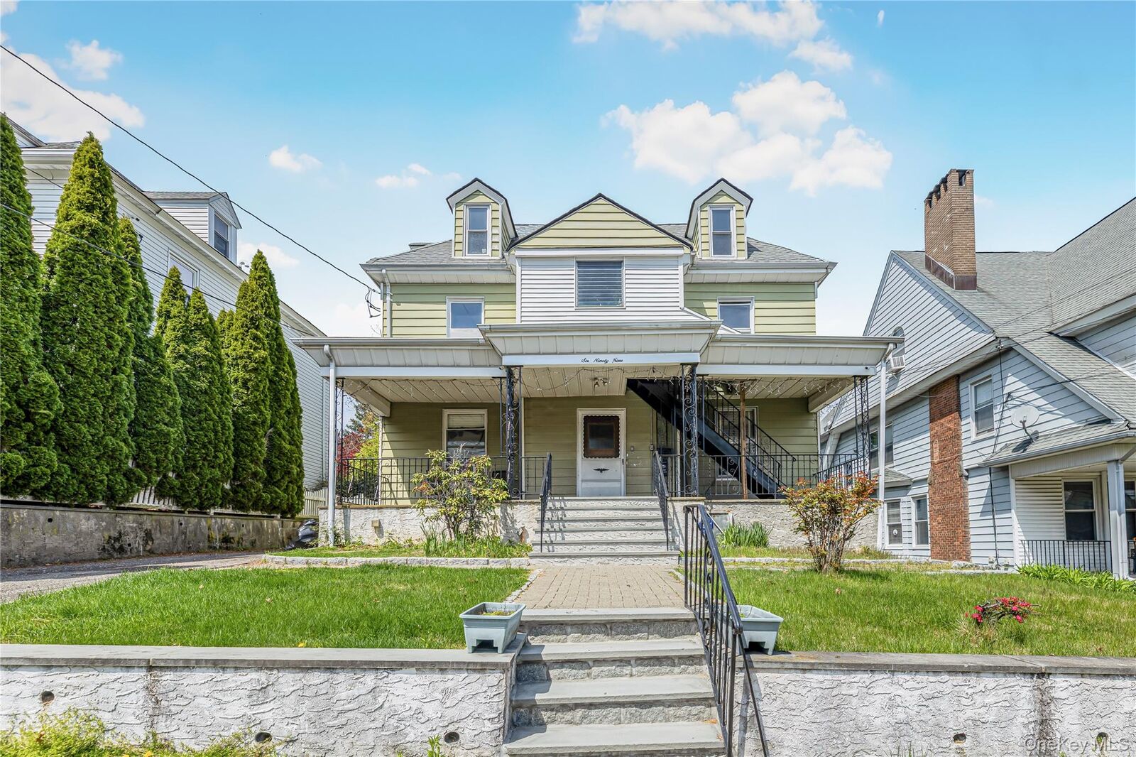 Property Photo:  699 Palisade Avenue  NY 10703 