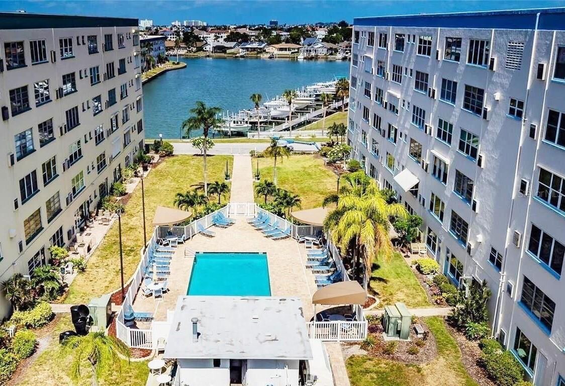 Property Photo: 2850 59th Street S 205 FL 33707