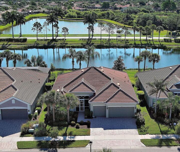 Property Photo:  19396 Solarzano Street  FL 34293 