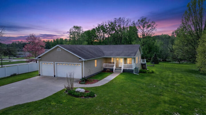 Property Photo:  334 Marion Street  MI 49203 