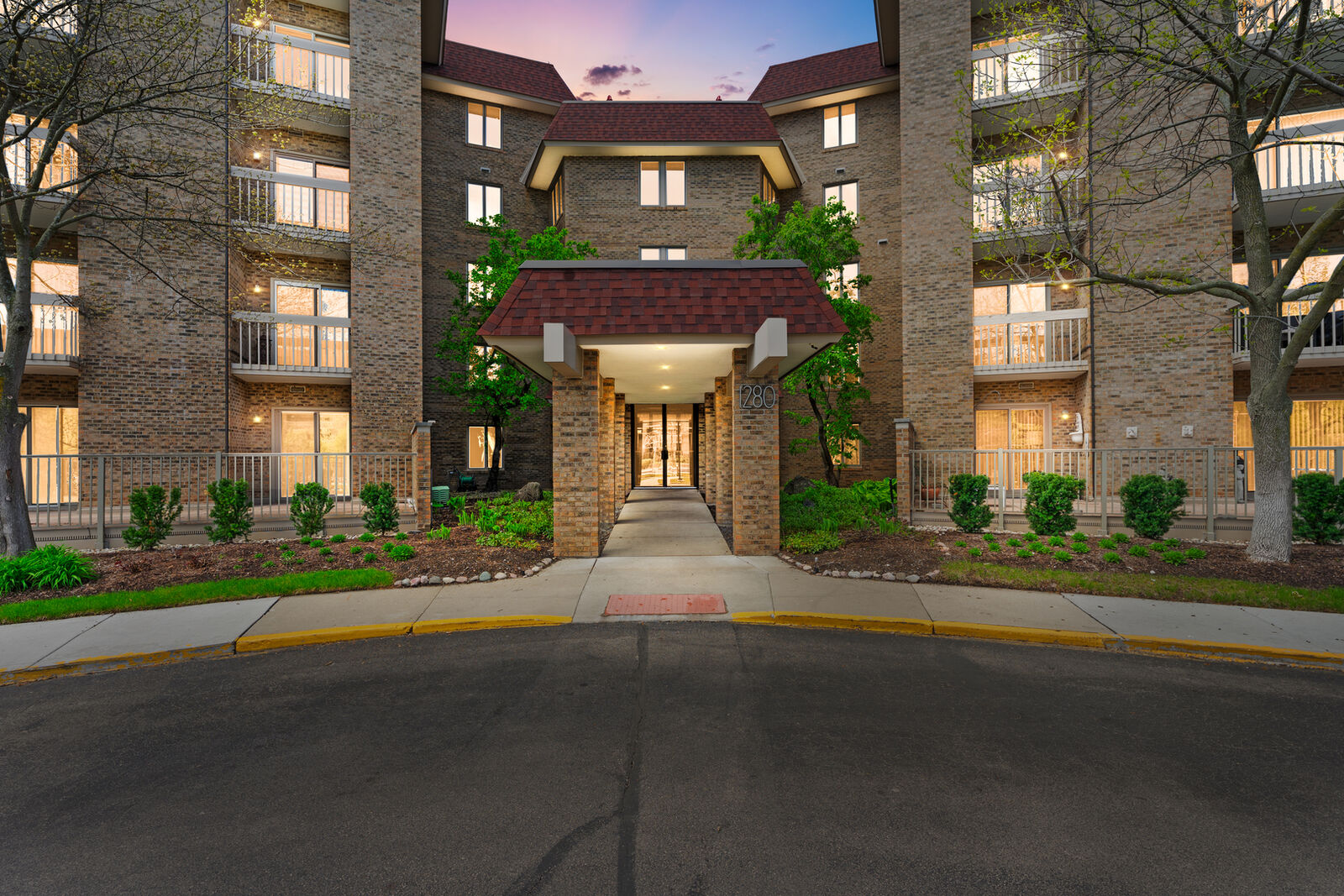 Property Photo:  1280 Rudolph Road 4K  IL 60062 
