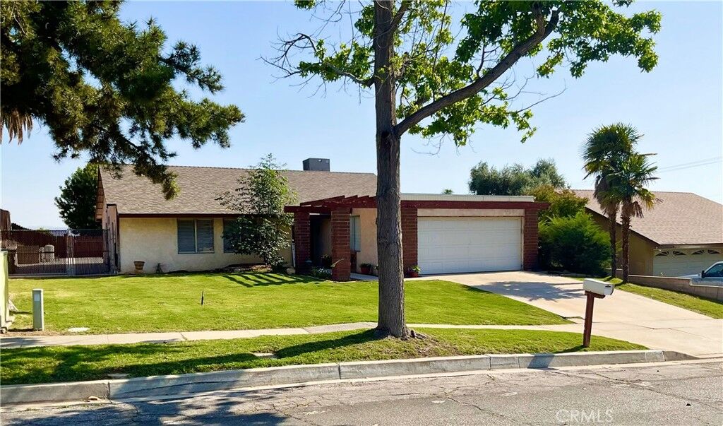 Property Photo: 3617 Pumalo CA 92346