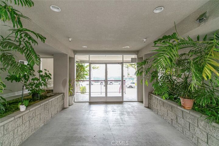 Property Photo:  432 N. Kenwood Street 206  CA 91206 