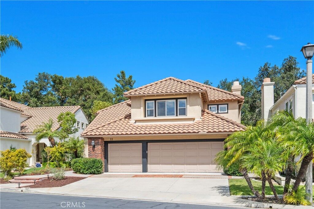 Property Photo: 22 Lawnridge CA 92679