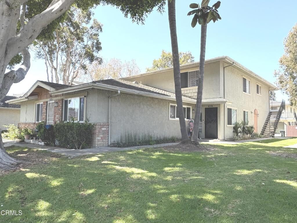 Property Photo:  2637 Sextant Avenue 4  CA 93041 