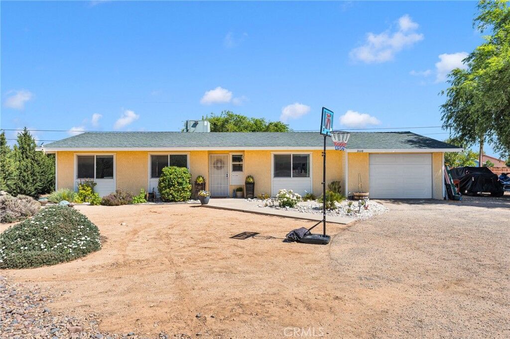 Property Photo:  21110 Multnomah  CA 92308 