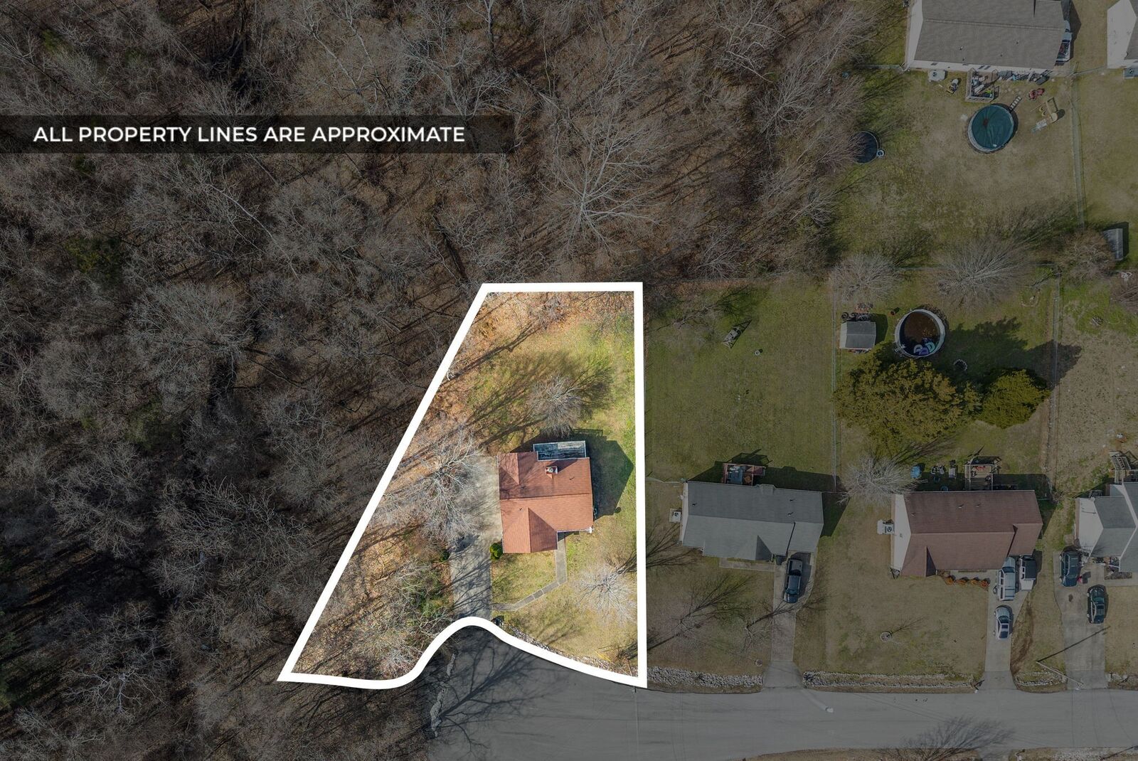 Property Photo:  1315 Hand Dr  TN 37042 