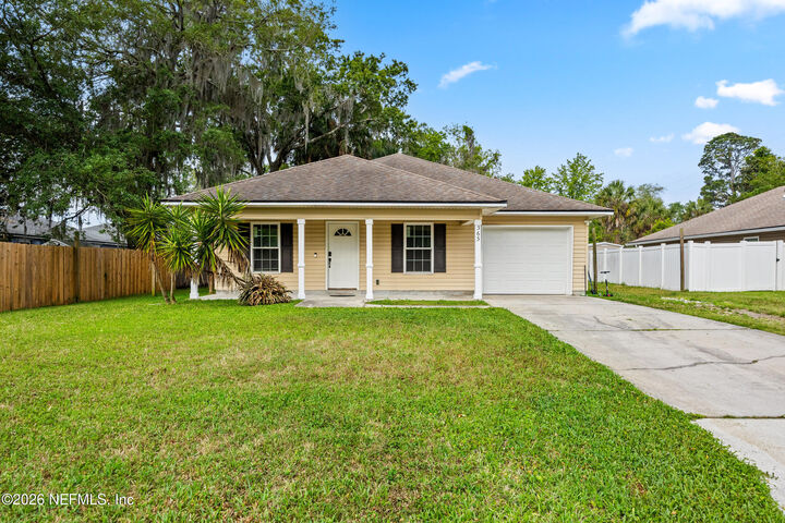 Property Photo: 363 Roberts Street N FL 32043