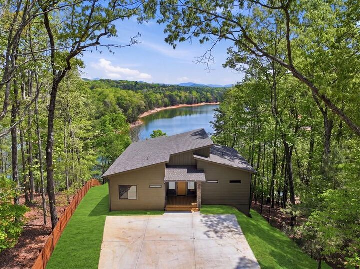 Property Photo: 11 Falcon Drive GA 30512