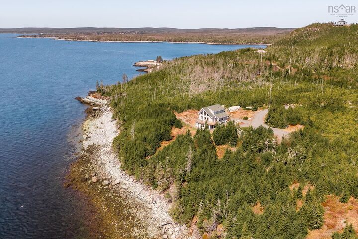 240 Beaver Drive — photo 1