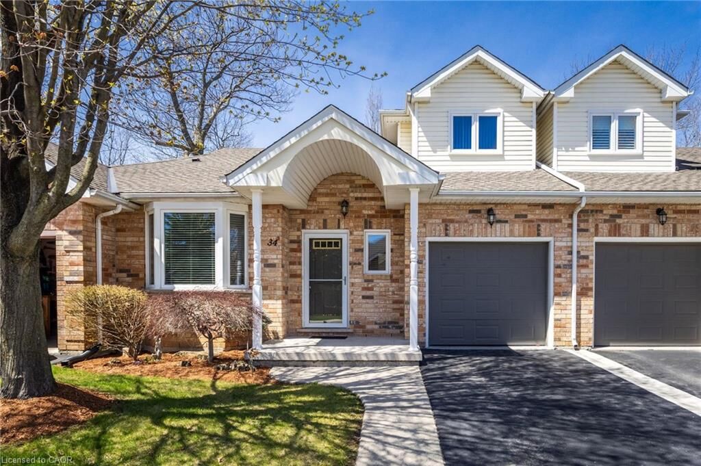 Property Photo:  34 Greentrail Drive  ON L0R 1W0 