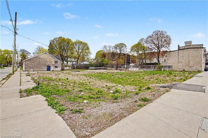 Property Photo: 868 King Street E ON N3H 3P2