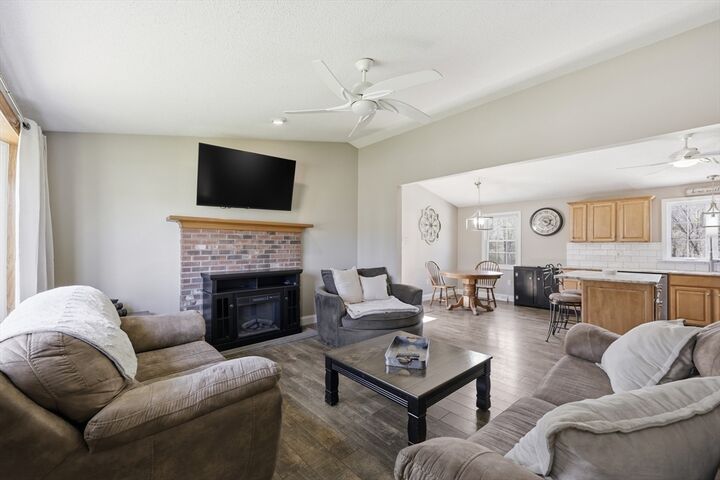 Property Photo: 23 Katherine Dr MA 01001