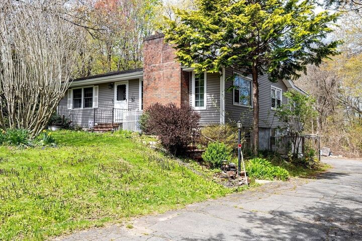 Property Photo: 11 Grandview MA 01033