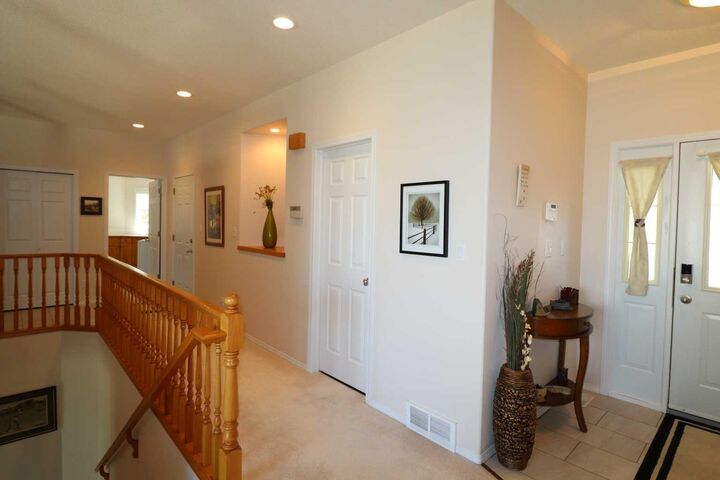 Property Photo: 77 Fairmont Park Landing S AB T1K 7L1
