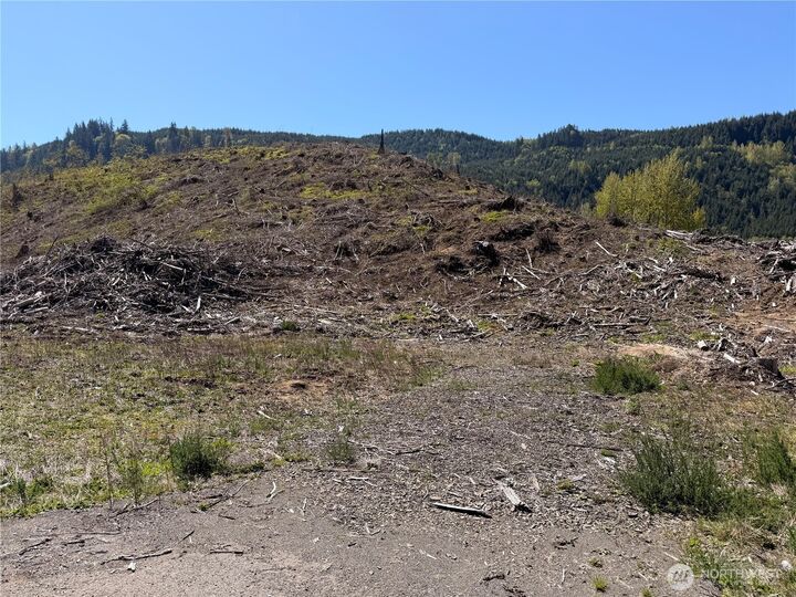 Property Photo: 3 US Highway 12 WA 98336