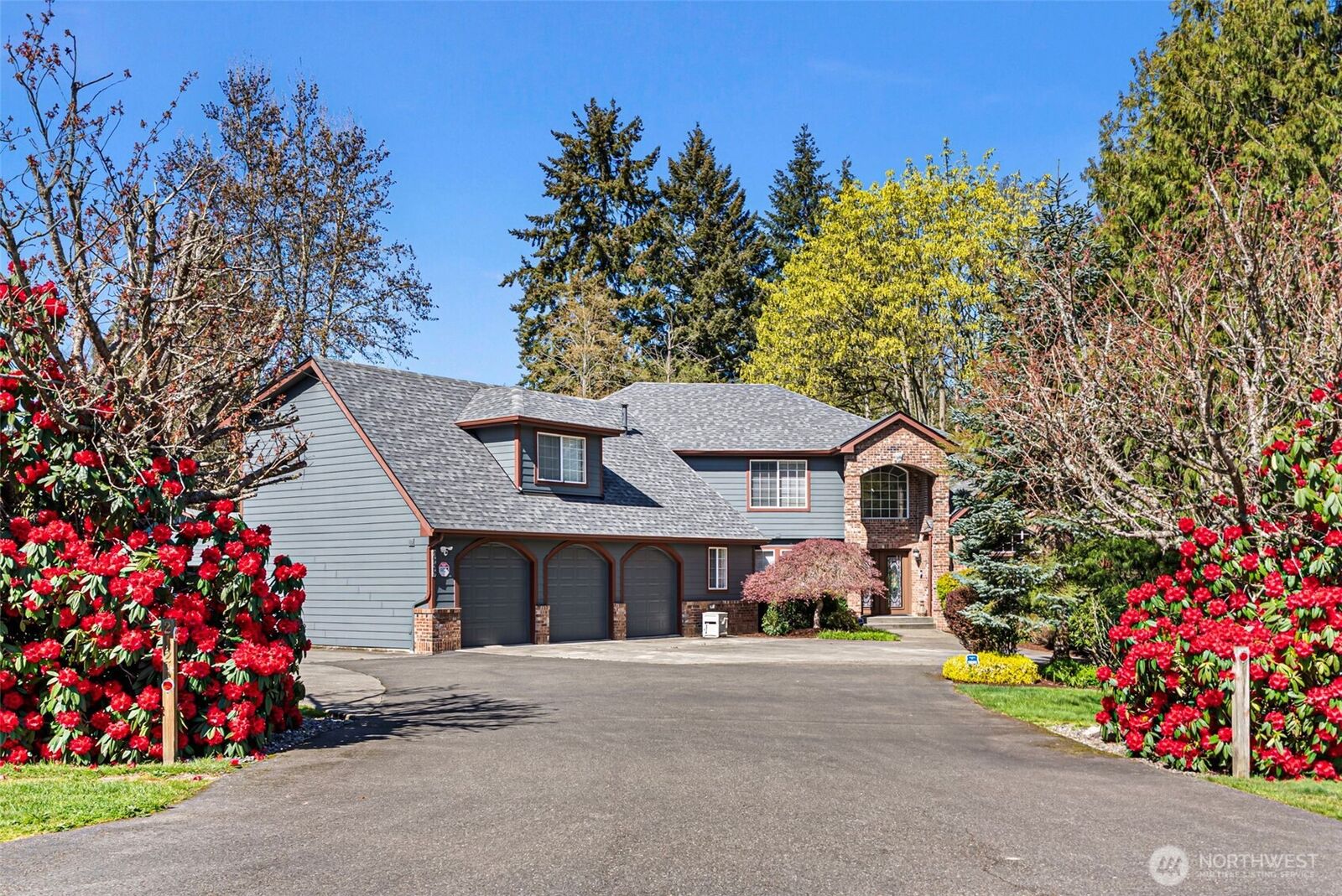 Property Photo:  2121  90th Street E  WA 98445 