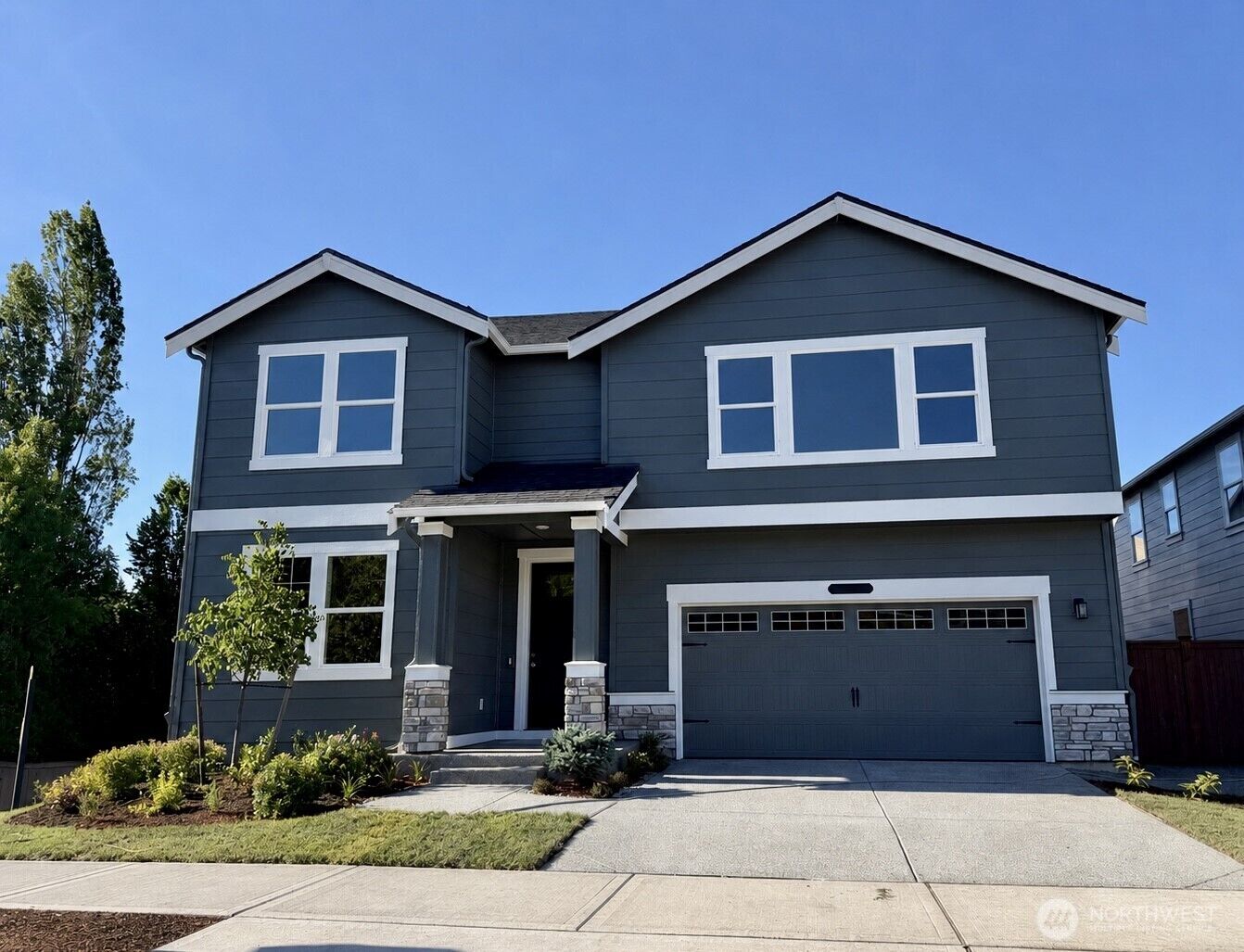 Property Photo: 23642 SE 49th Street 1 WA 98029