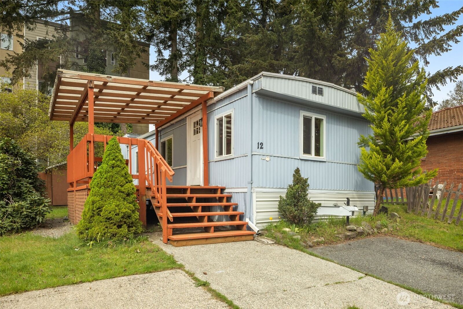 Property Photo:  24222  54th Avenue W 12  WA 98043 