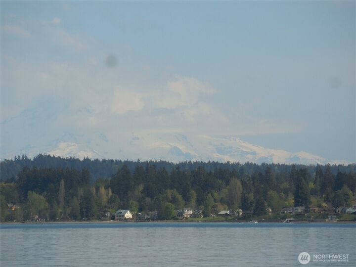 Property Photo: 1239 Colchester Drive E WA 98366