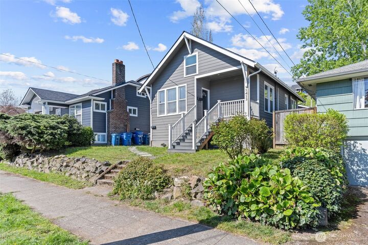 Property Photo:  1413  26th Avenue  WA 98122 