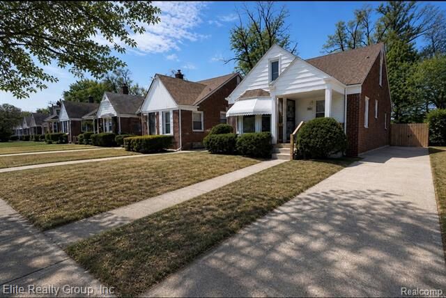 Property Photo:  19351 Plainview Avenue W  MI 48219 