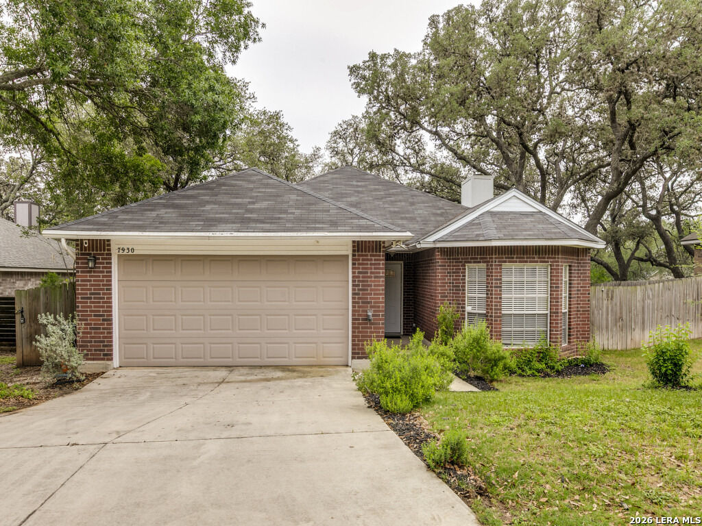 Property Photo:  7930 Viking Trl  TX 78250 