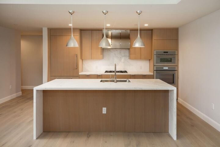 Property Photo:  450 First 108  CA 94022 