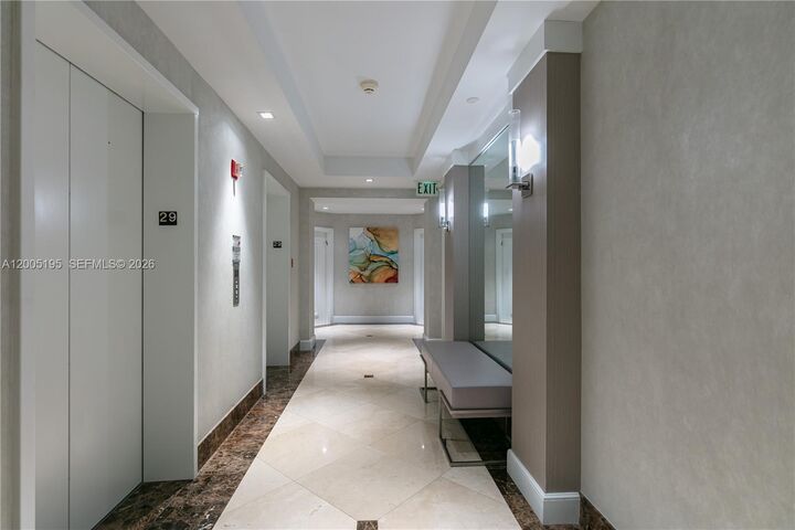 Property Photo: 21150 Point Pl Lph 2902 FL 33180